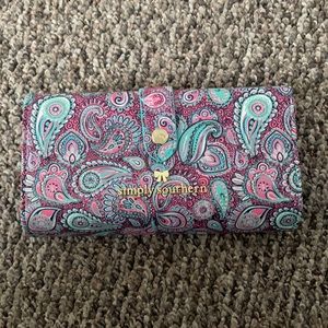 New with tags simply southern leather wallet